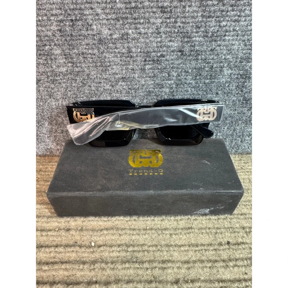 Trend-G FA221129 Black Square Sunglasses Gold Logo Designed in Italy 54-20-145